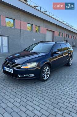 Volkswagen Passat  2010