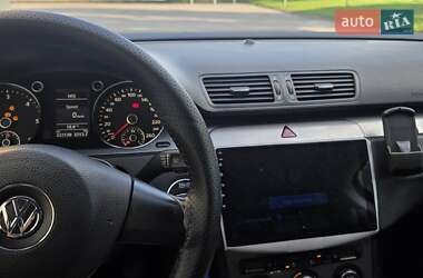 Volkswagen Passat  2009