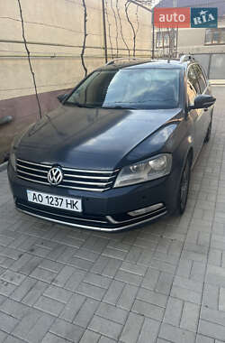 Volkswagen Passat  2011