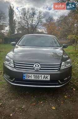 Volkswagen Passat  2013