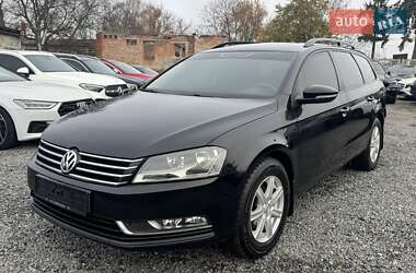 Volkswagen Passat  2010