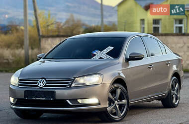 Volkswagen Passat 2011