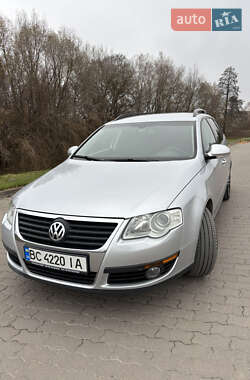 Volkswagen Passat  2010