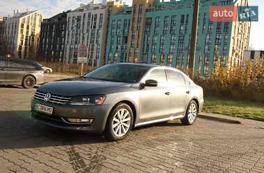 Volkswagen Passat  2012