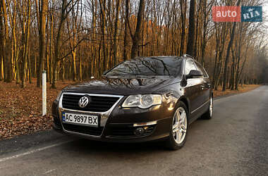 Volkswagen Passat  2010