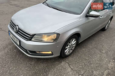 Volkswagen Passat  2010