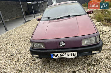 Volkswagen Passat  1992