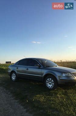 Volkswagen Passat  2004