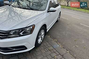 Volkswagen Passat  2016