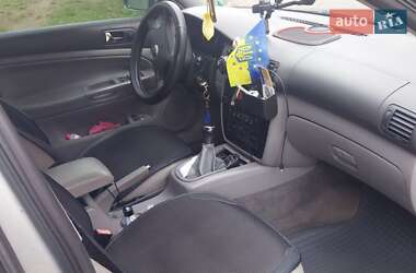 Volkswagen Passat  2004