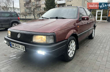 Volkswagen Passat  1992
