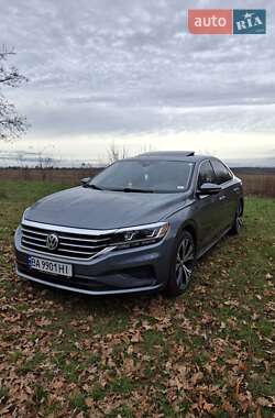 Volkswagen Passat  2020