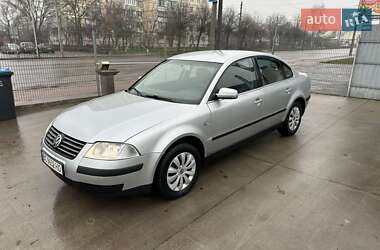 Volkswagen Passat  2001