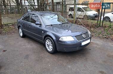 Volkswagen Passat  2002