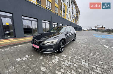 Volkswagen Passat  2020