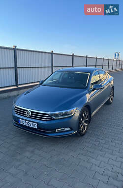 Volkswagen Passat  2016