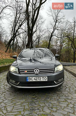 Volkswagen Passat  2011