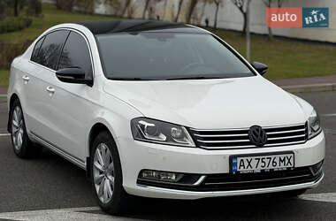 Volkswagen Passat 2011