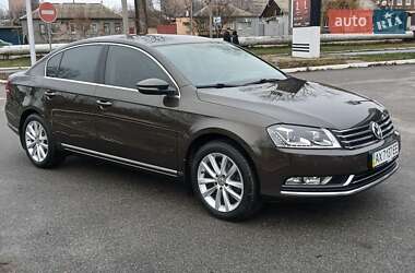 Volkswagen Passat  2013