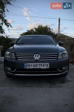 Volkswagen Passat  2012