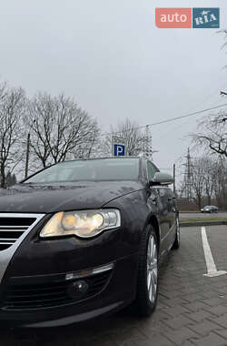 Volkswagen Passat  2010