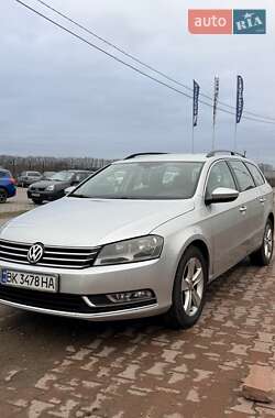 Volkswagen Passat  2011