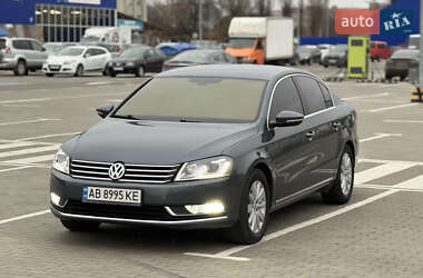 Volkswagen Passat  2011