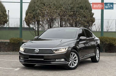 Volkswagen Passat  2015