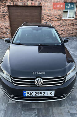 Volkswagen Passat  2011