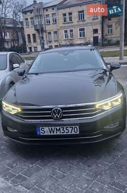 Volkswagen Passat  2022