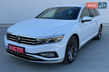 Volkswagen Passat  2022