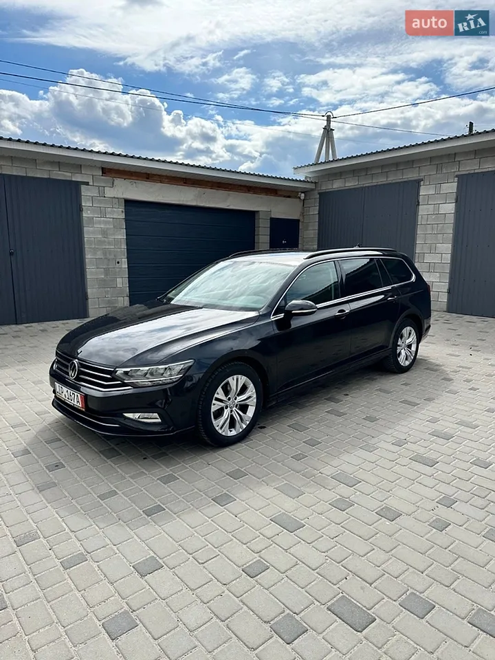 2023 Volkswagen Passat - фото 1
