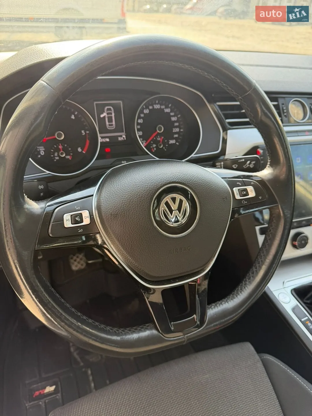 Volkswagen Passat 2016 VIN WVWZZZ3CZGE225766 фото оголошення 17 з 23