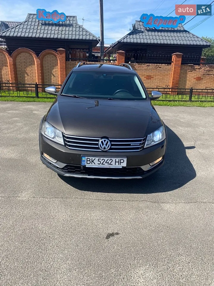 2012 Volkswagen Passat - фото 1