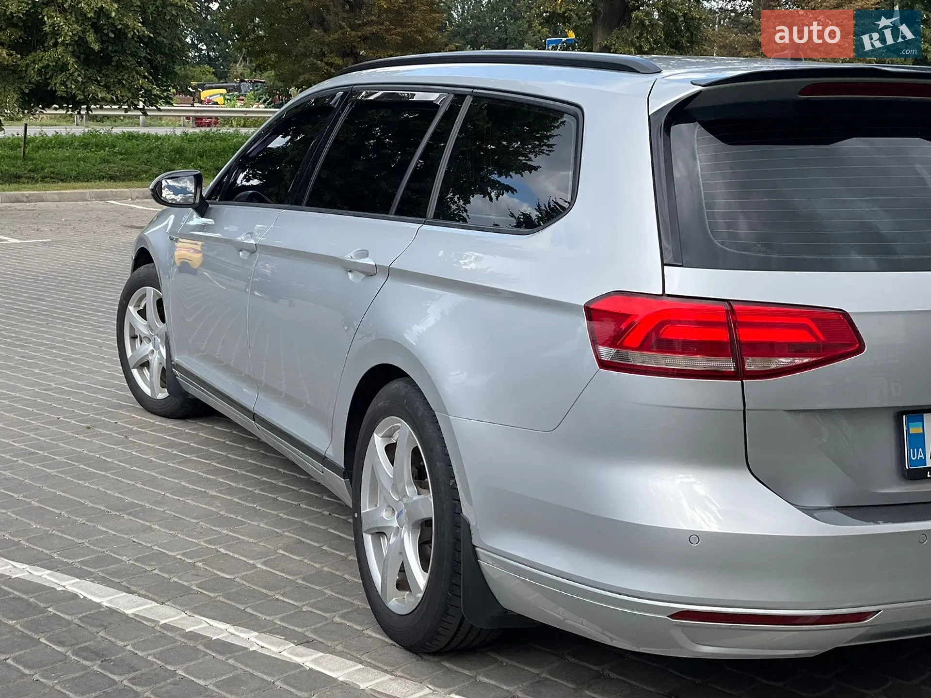 Volkswagen Passat 2014 VIN WVWZZZ3CZFE419834 фото оголошення 12 з 29