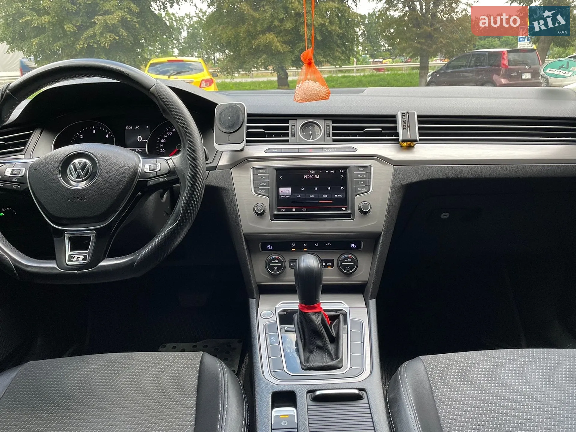 Volkswagen Passat 2014 VIN WVWZZZ3CZFE419834 фото оголошення 19 з 29