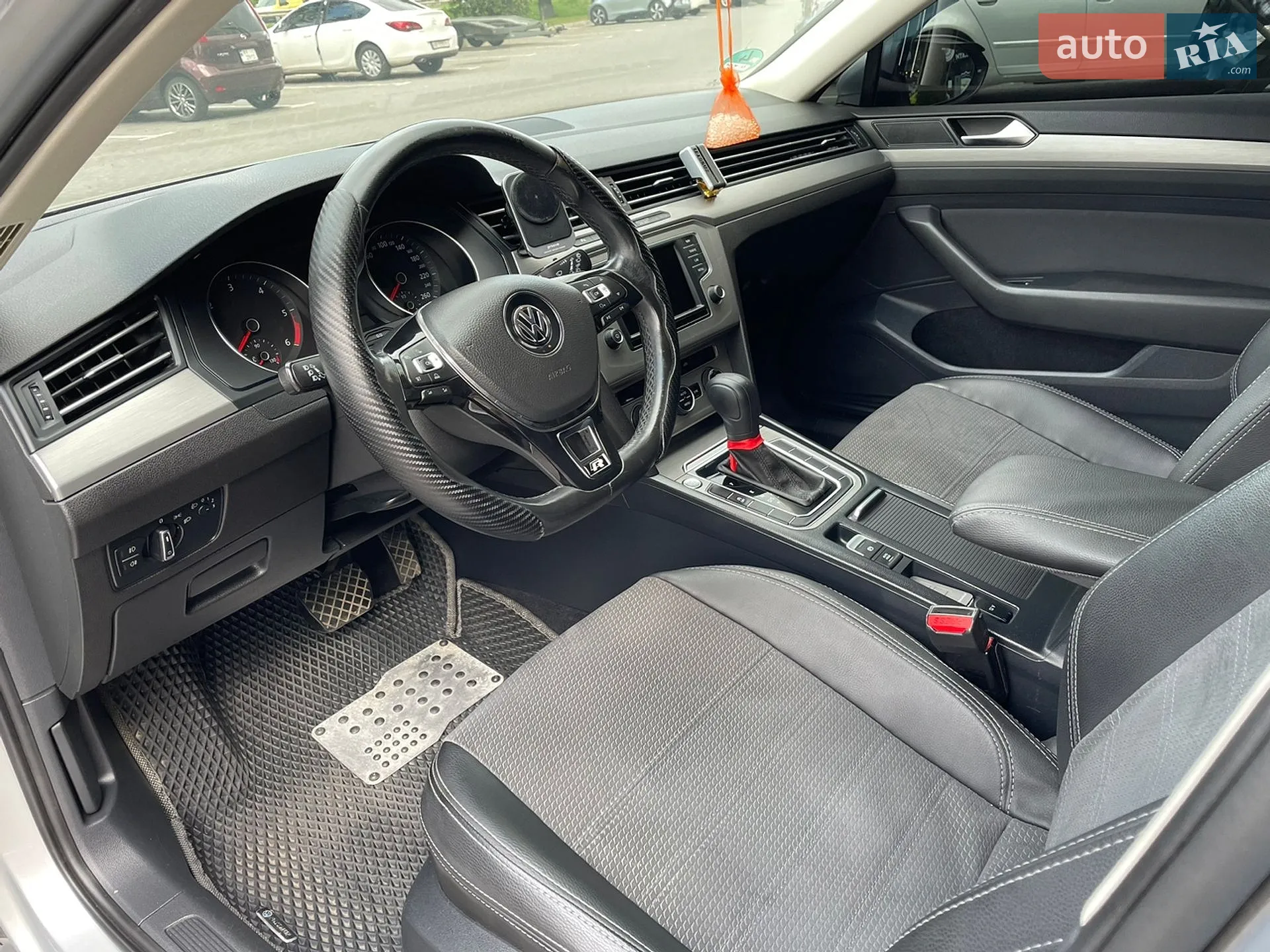 Volkswagen Passat 2014 VIN WVWZZZ3CZFE419834 фото оголошення 17 з 29