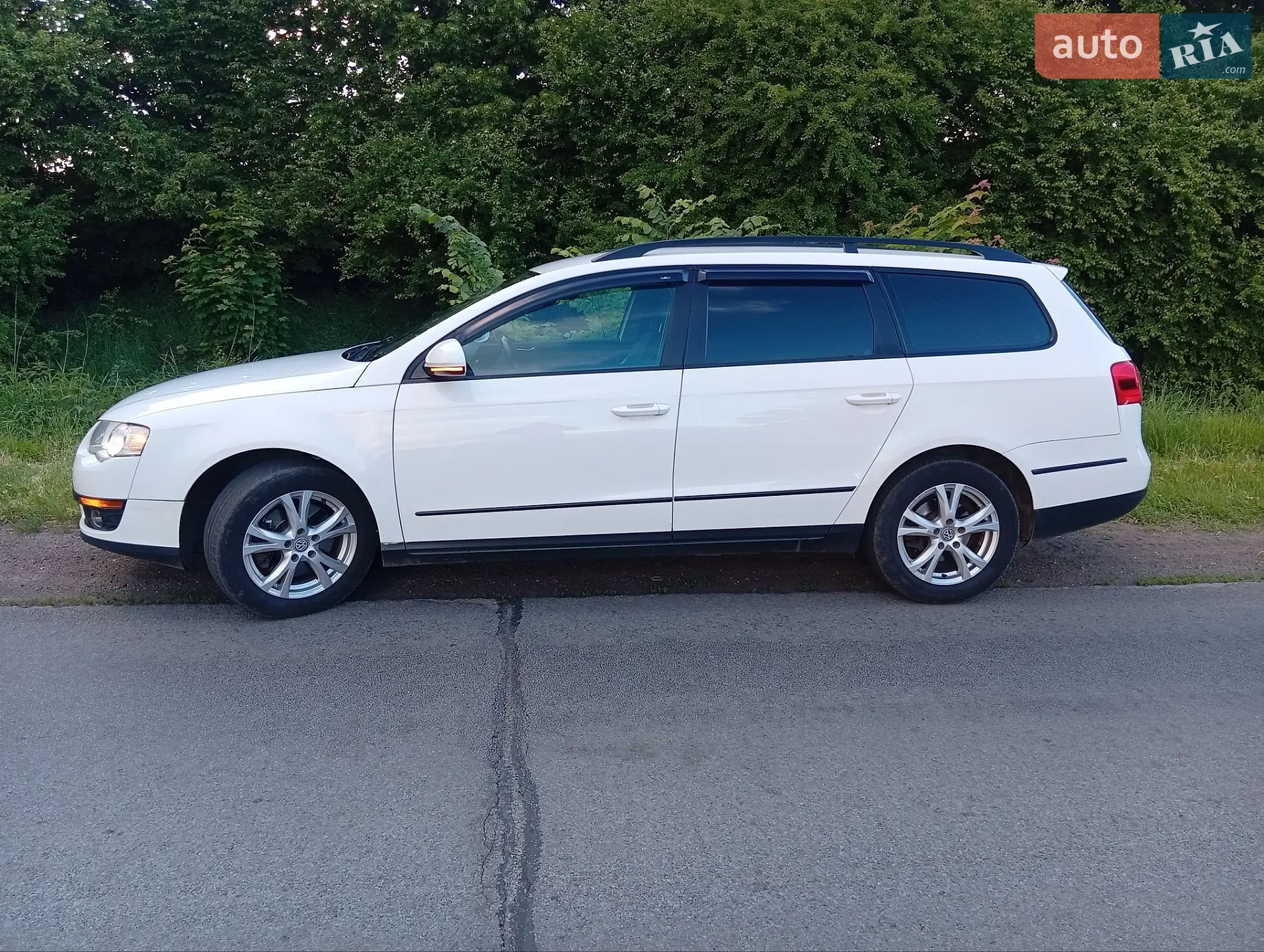 Volkswagen Passat 2010 VIN WVWZZZ3CZAE132209 фото оголошення 8 з 14