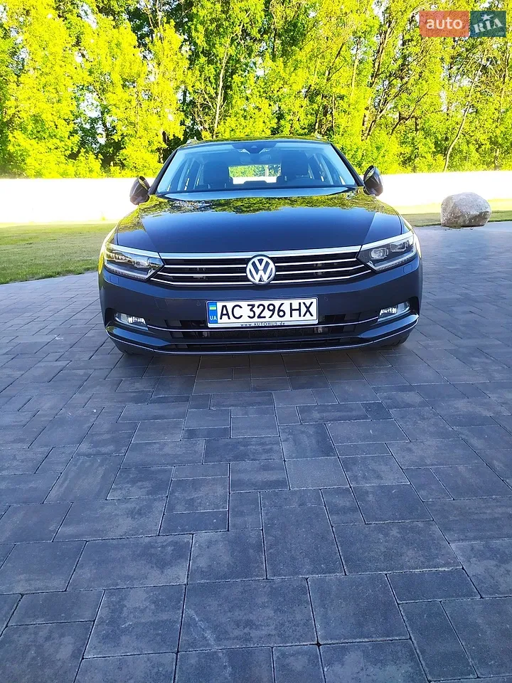 2019 Volkswagen Passat - фото 1