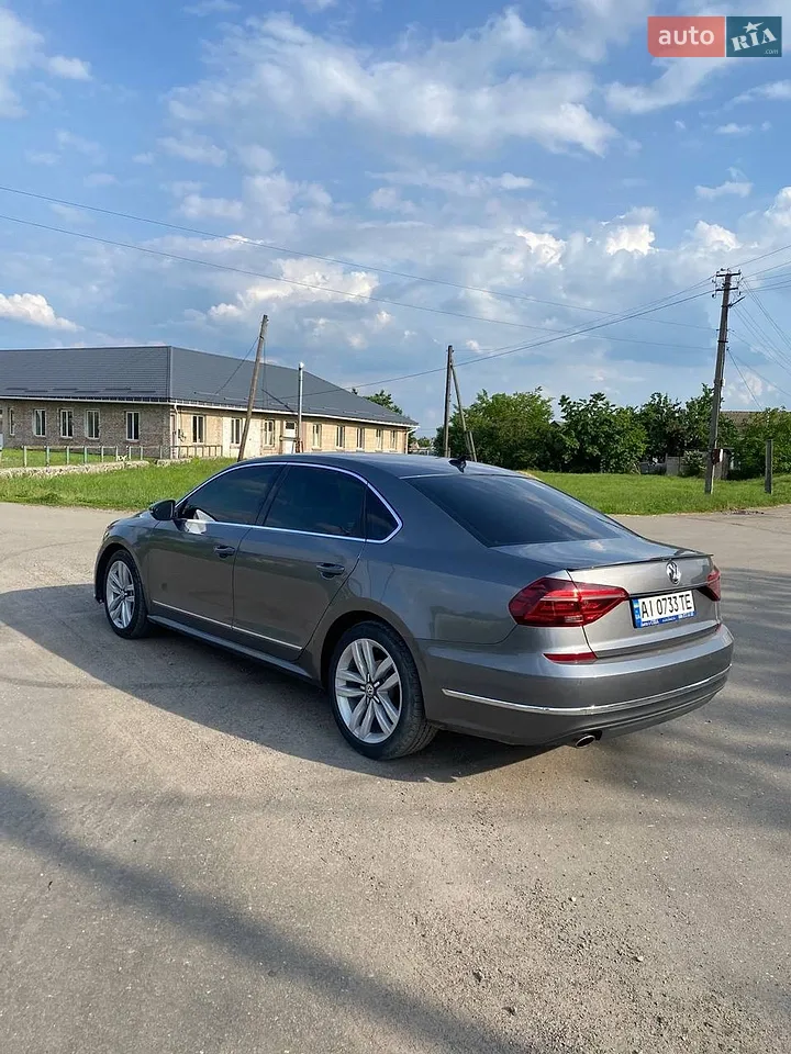 2017 Volkswagen Passat - мініатюра 4