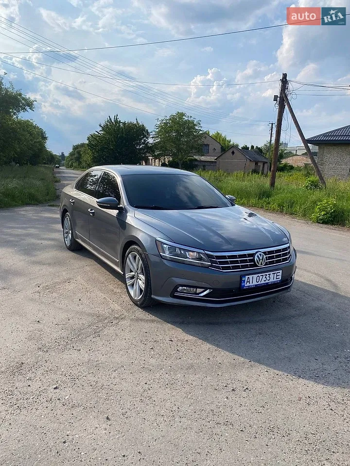 2017 Volkswagen Passat - мініатюра 2
