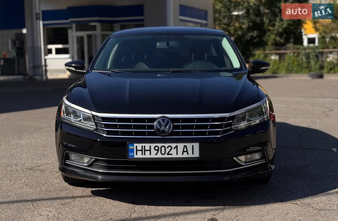 2016 Volkswagen Passat - мініатюра 2