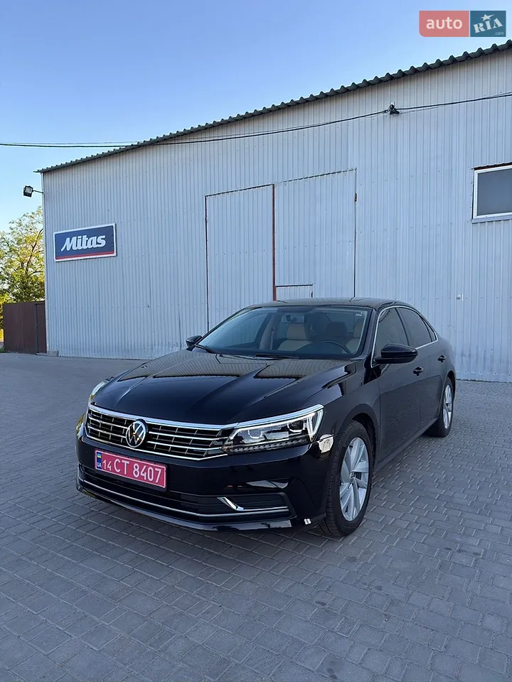 2018 Volkswagen Passat - фото 1