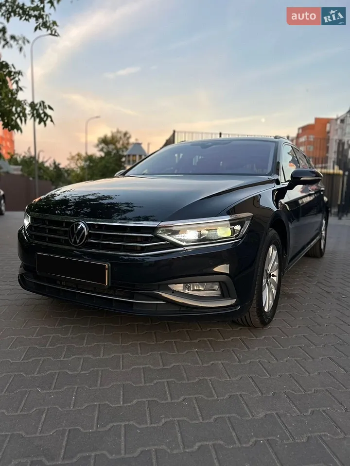 2022 Volkswagen Passat - фото 1