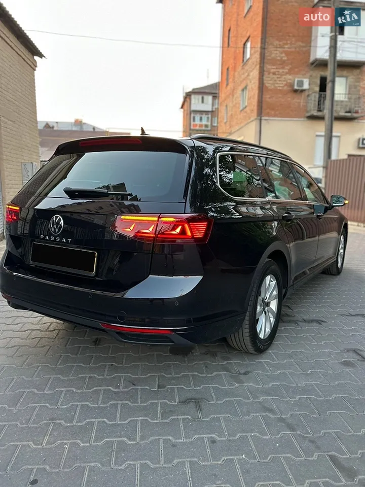 2022 Volkswagen Passat - мініатюра 3