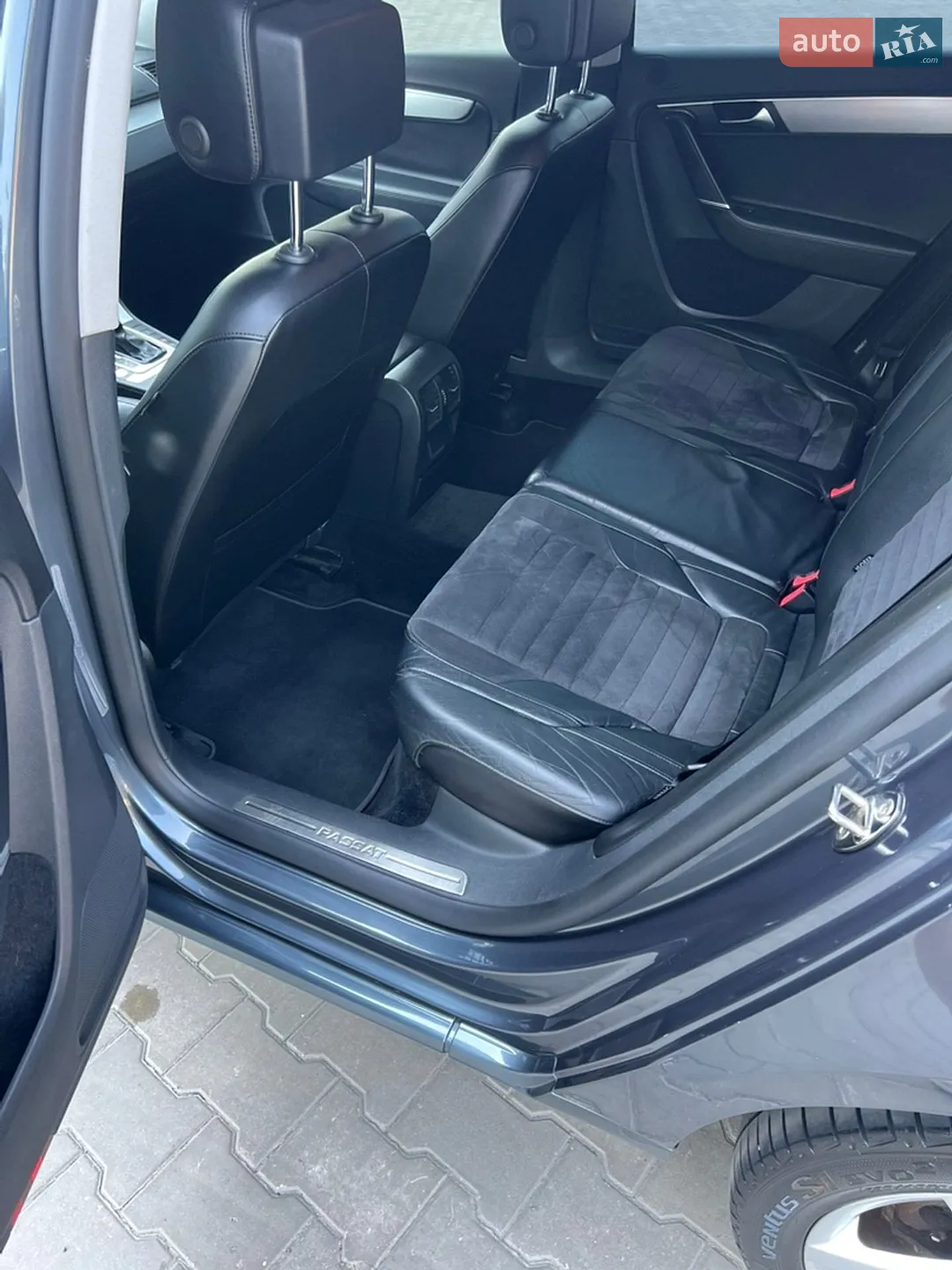 Volkswagen Passat 2011 VIN WVWZZZ3CZCE100928 фото оголошення 22 з 47