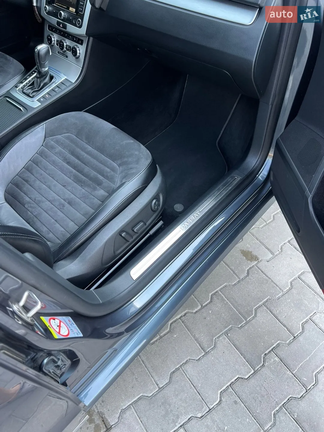 Volkswagen Passat 2011 VIN WVWZZZ3CZCE100928 фото оголошення 27 з 47