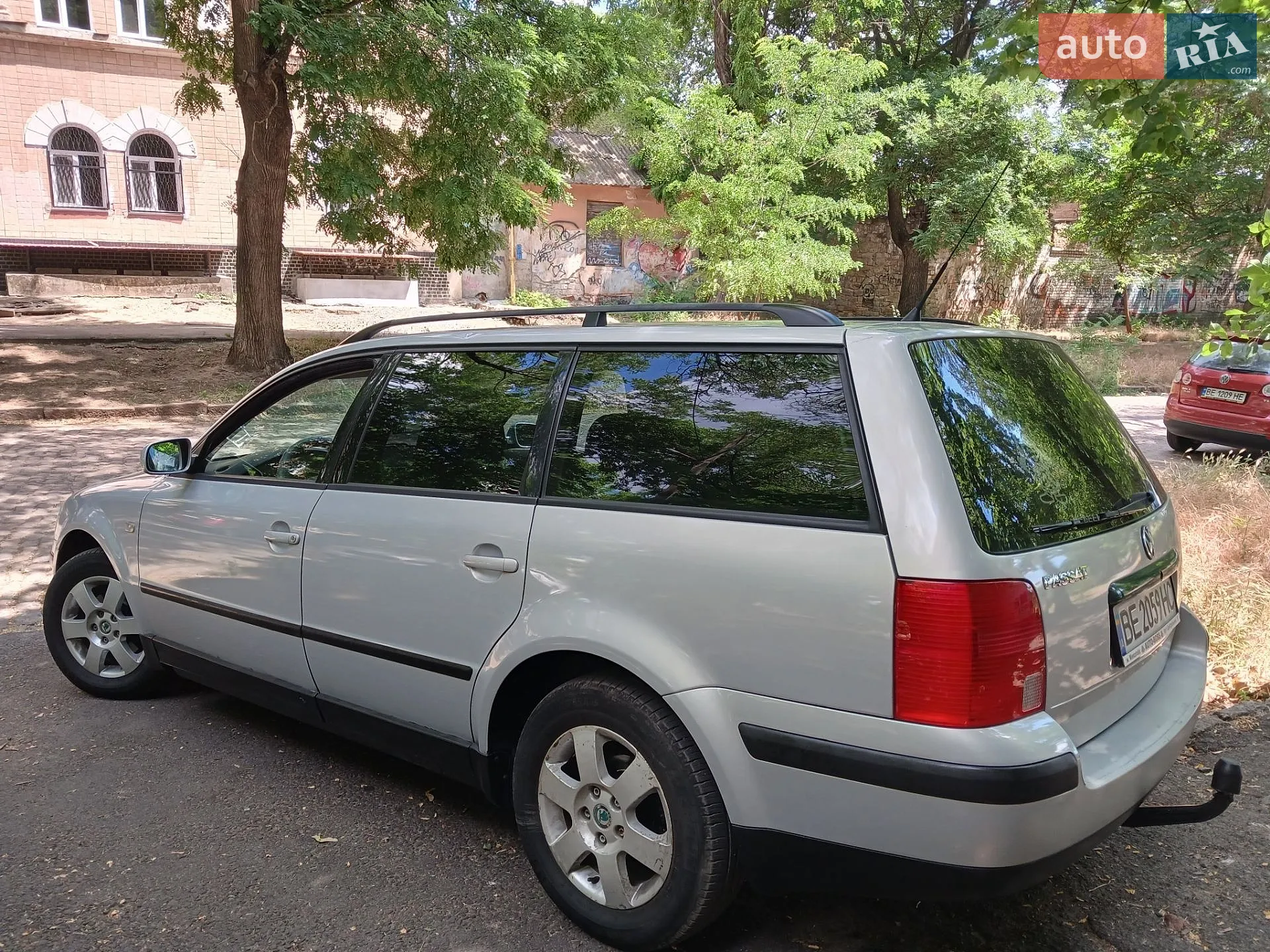 Volkswagen Passat 2000 VIN WVWZZZ3BZYE285746 фото оголошення 2 з 18