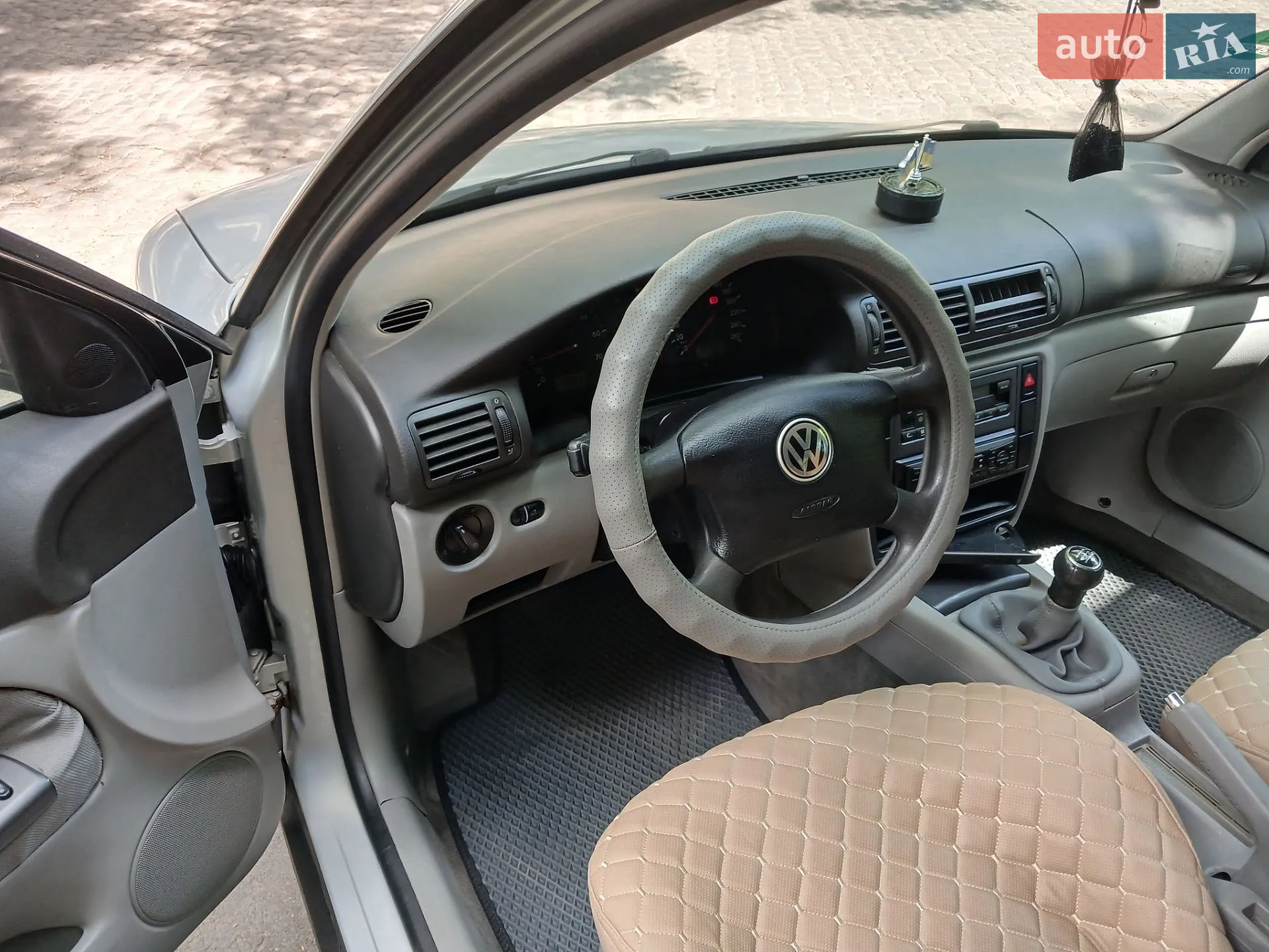 Volkswagen Passat 2000 VIN WVWZZZ3BZYE285746 фото оголошення 13 з 18