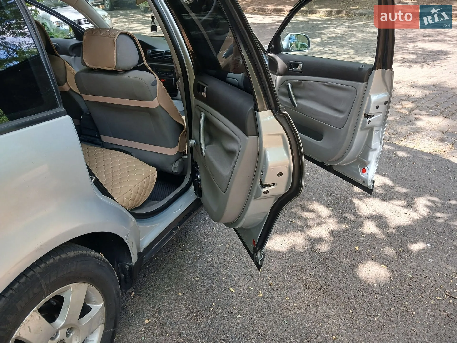Volkswagen Passat 2000 VIN WVWZZZ3BZYE285746 фото оголошення 16 з 18